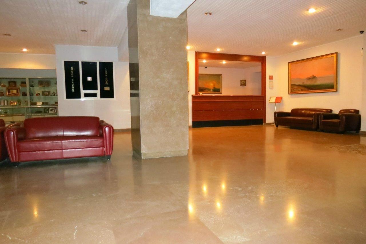 Shirak Hotel Ereván Exterior foto