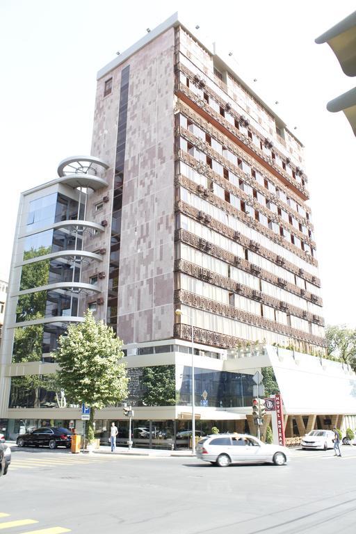 Shirak Hotel Ereván Exterior foto